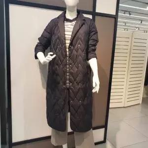 갤러리아 안지크24F/W(60%특가한정수량)경량패딩 날씬해보이는 거위경량롱패