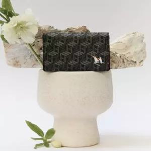 헤지스 액세서리 남성 24FW [스테디셀러]블랙 이니셜패턴 가죽 명합지갑 WUHO4F903BK