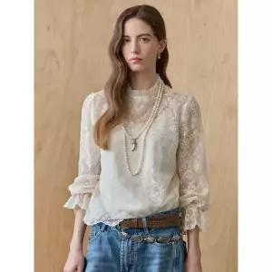 [하프클럽/]로코코 레이스 플리츠 헨리넥 블라우스