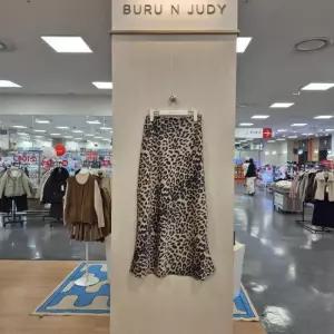 부루앤쥬디 HC42 레오파드에이라인스커트 레오파드 BBRKSK115B