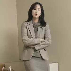 [베스띠벨리]절개라인 프릴 블라우스 ( BFBAX1430 )