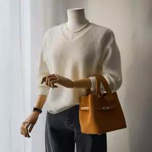 (안나앤모드) raser 헤어리 홀가 라쿤 니트 [니트EAF57]