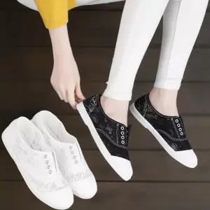 여성 레이스 디자인 블랙과 화이트 끈 없는 운동화