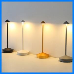 충전식 테이블 LED 램프 터치 센서 레스토랑 호텔 바 침실 용 야간 책상 램프 3 색 온도 무단 조광