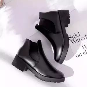 여성용 통굽 앵클부츠 따뜻한 패션 마틴부츠 숏부츠 롱 신발 털 앵클 부츠 워커 겨울 여성 통굽