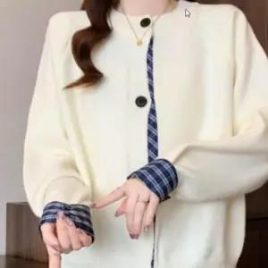 [라일리의류] Rly 라운드넥 간절기 아우터 따뜻한 니트 감촉과 셔츠