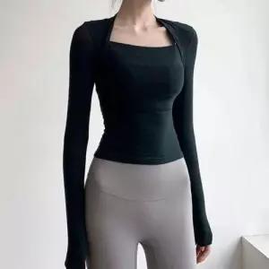 다용도 피트니스 여성 필라폴웨어 스퀘어넥 긴팔티 WFIKU2C