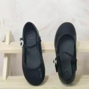 깔끔한 여아신발 블랙 큐빅 연주회구두  190만 가능)