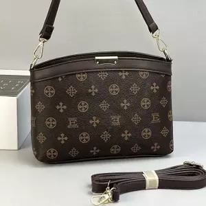 [5개이상 7.400원] 여자크로스백 여자가방 크로스백 여성크로스백 여자가방도매 C 243