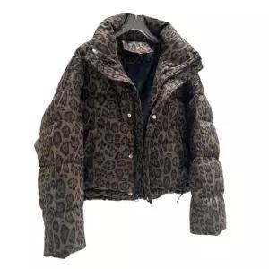 호피무늬 레오파드패딩 여성하프 표범 숏 빅사이즈 브라운 레오파드 프린트 S