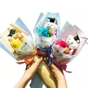 졸업 꽃다발 곰인형 키링 학사모 츄파춥스 사탕 시들지 않는 꽃다발 레터링문구 졸업식 수료식 단체 선물 포장