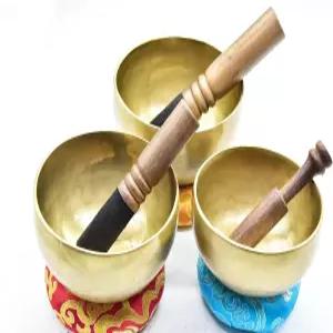 차크라 힐링 티베트 노래 그릇 세트 ~ 핸드 해머드 히말라야 요가 명상 - 4.5인치 5.5인치 망치 3개와 쿠션