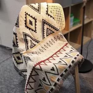 캠핑 삼각 체크 블랑캣 130x180 감성담요 캠핑러그 캠