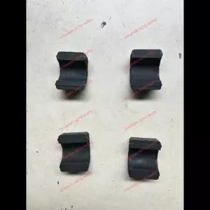 호환  마세라티 기블리 및 콰트로포르테 2014-2021용 프론트 스태빌라이저 바 부싱 4개 세트 670006599