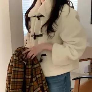 [라일리여성의류] Rly 숏자켓 겨울 양털 큐티 아우터 더블 양털숏자켓