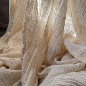 베이지 커피색 단색 플리츠 원단 스커트 커튼 배경 장식 의류 디자이너 천