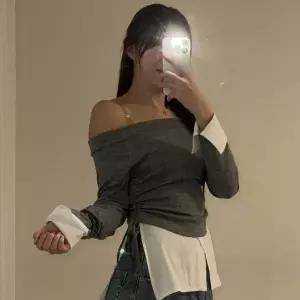 [하프클럽/옷자락]여자 오프숄더 리본 셔링 레이어드셔츠 배색 티셔츠