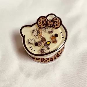 헬로키티 레오파드 입체 그립톡 핸드폰 거치대 귀여운 키티 폰그립 스트랩 호환