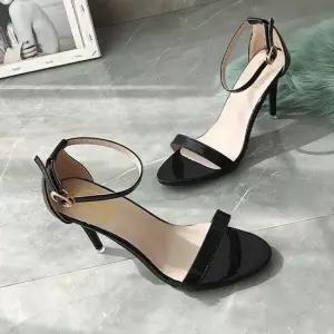 여성 스트랩 구두 공간 미니멀 데일리 샌들 스트랩샌들 여성신발 패션구두 데일리구두