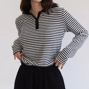 [하프클럽/]엘른 스트라이프 단추 후드 티