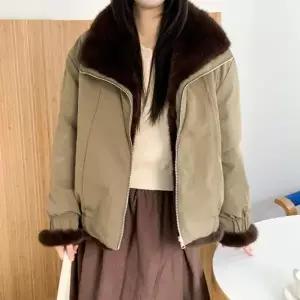 [다잇템] 여자 폴라넥 페이크퍼 탱크 리버시블 무스탕