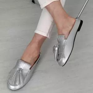 [라일리의류] Rly 더블 태슬 장식 유니크 디자인 뮬 겸용 로퍼 단화