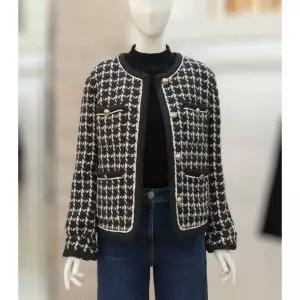 [JJ JIGOTT][JJ지고트]배색 파이핑 하운드 투스 재킷 GNBA0JKJ9_DG