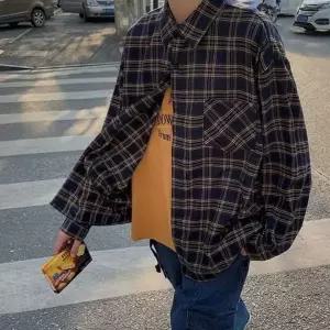 [하프클럽/]세로줄 라운드칼라아우터니트 체크무늬 박시핏 모던 이지 남방