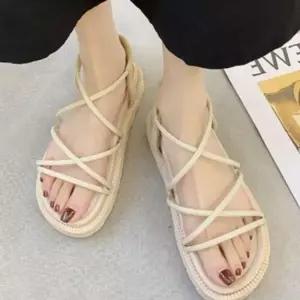 밴딩처리 여성용스트랩형 패션슈즈 4CM 클래식 서머