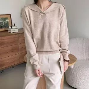 숄카라 브이 여성 비스코스니트 연보라티셔츠