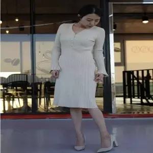 [오노마] ONM 여자원피스추천 허리라인 메이비굿 브이넥 의류 프릴 (S12075115)