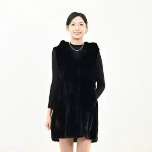 우진모피(WJ) 코펜하겐 퍼 휘메일 블랙 후드 롱밍크베스트(2026) 국내생산 본사직영