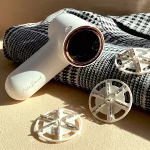 [칼날3개+청소솔 100% 드립니다] 충전식 업소용 보풀제거기 휴대용 보플제거기 6중날 보푸라기