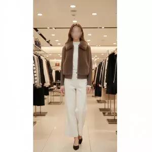 [로프나인](김해점)밀크 퍼 배색 니트 쟈켓 M25401094