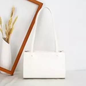 여성 정장 핸드백 숄더백 출근 가죽 가방 아이보리 (WFK9AIL)