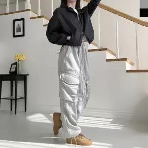 [라일리의류] Rly JMM WSF2009 스트링 지퍼 카고 트레이닝  44496030)