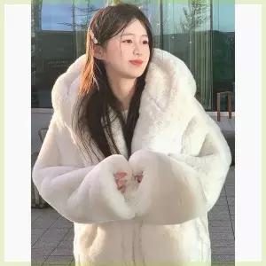 겨울 여성용 인조 모피 자켓 2025 신상 중간 길이 두꺼운 토끼털 모피 코트 플러시 대형 코트 여성용