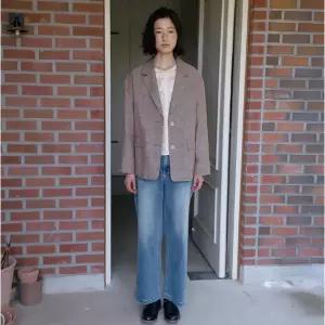 갤러리아 [써스데이아일랜드]2025 F/W 린넨 투버튼 자켓 (T256MJK135W)