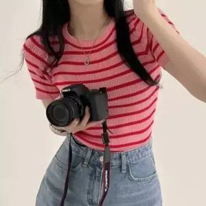 고품질 여행 나들이 줄무늬 여자 스트라이프 반팔 니트 티 (WFKHEE0)