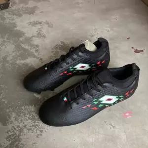 트레이닝 레투 축구화 특별 용 단종 로또