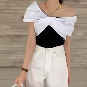 여성 배색 리본 오프숄더 여름 하객룩 코튼 블라우스