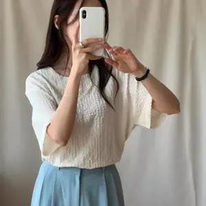 여성 오버핏 반팔 블라우스 스판 여름 힙커버 엠보 디자인