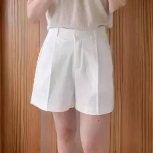 여성 핀턱 A라인 여름 슬랙스 심플 반바지