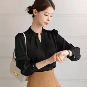 [시크라인] (~XXL까지) 코아다 새틴 장식 블라우스 봄 가을 세련미 광택감 하객룩 오피스룩 모임룩 격식룩 빅사이즈