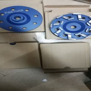 콘크리트 그라인딩 휠, 다이아몬드 컵 Z 세그먼트 그릿 30 #, 돌 표면 연마 및 청소용, 5 인치, 125mm, 1