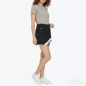 [마크앤로나]여성 미니 플리츠 블랙 스커트 150346180