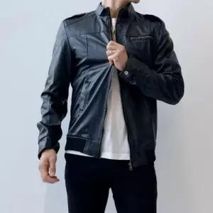 [라일리의류] Rly 바이크 점퍼 가죽 진주장식청자켓 남성 가을자켓