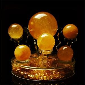 천연 꿀 노란색 아이스 스테이트 크리스탈 볼 귀중한 미네랄 표본 완벽한 컬렉션 친구 좋은 수집