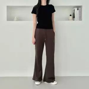 [라일리여성의류] Rly 샬로가 에어 백포켓 부츠컷 트라우저허리밴딩 모던