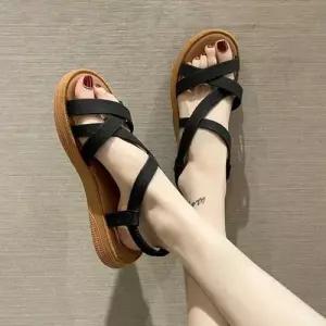 여자용 캐주얼 신발 편안한 착화감 데일리 스트랩샌들 WF23B09